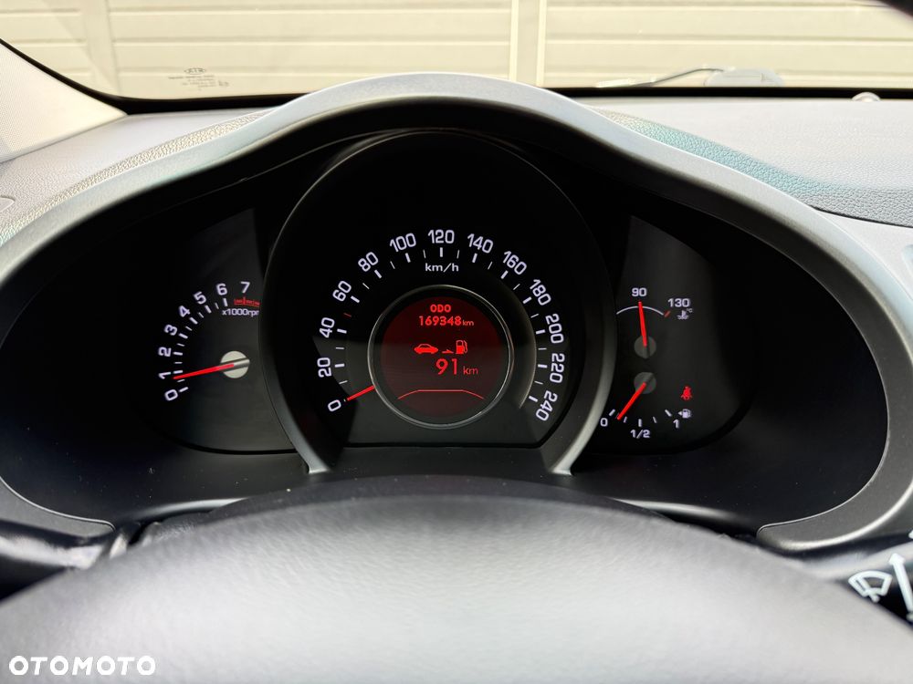 Kia Sportage 2.0 CVVT 4WD Vision - 28