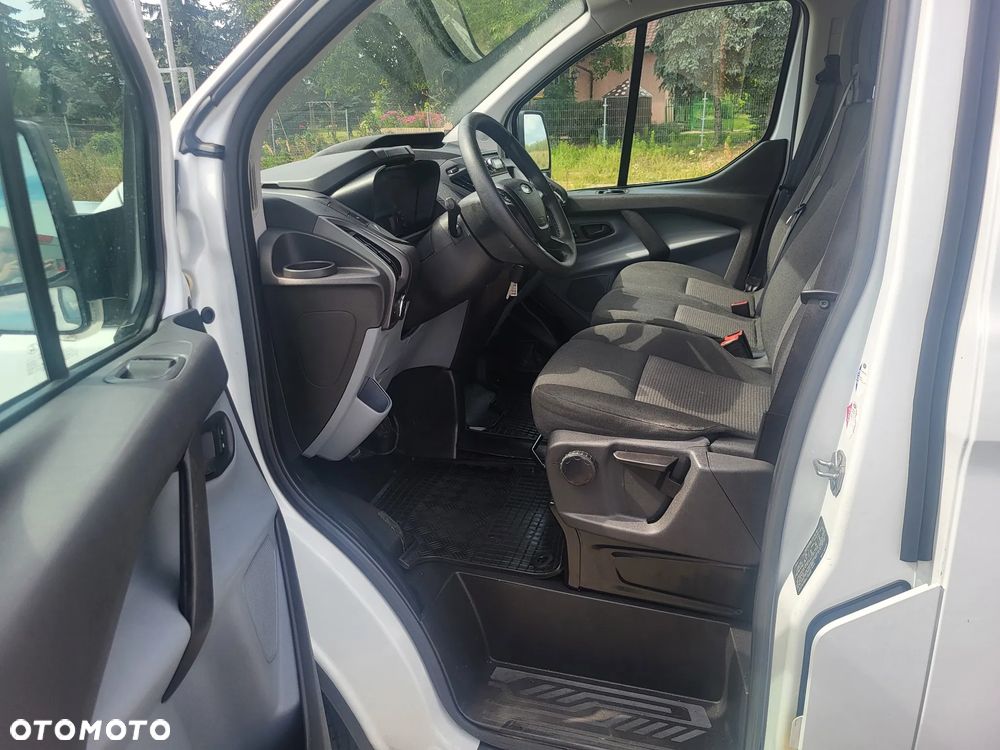 Ford Transit Custom - 21