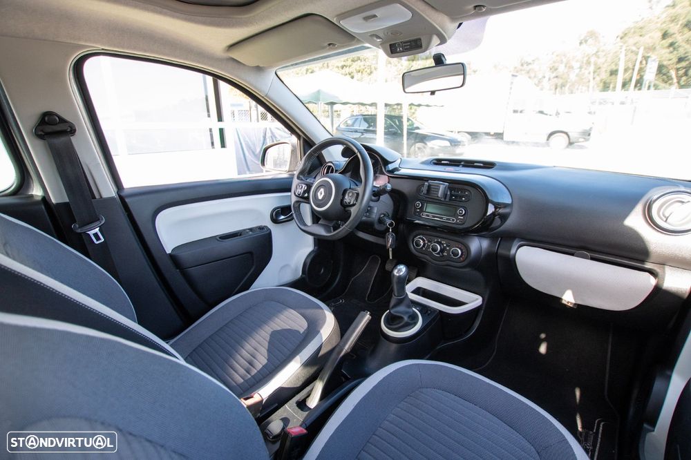 Renault Twingo SCe 70 S&S LA PARISIENNE - 10