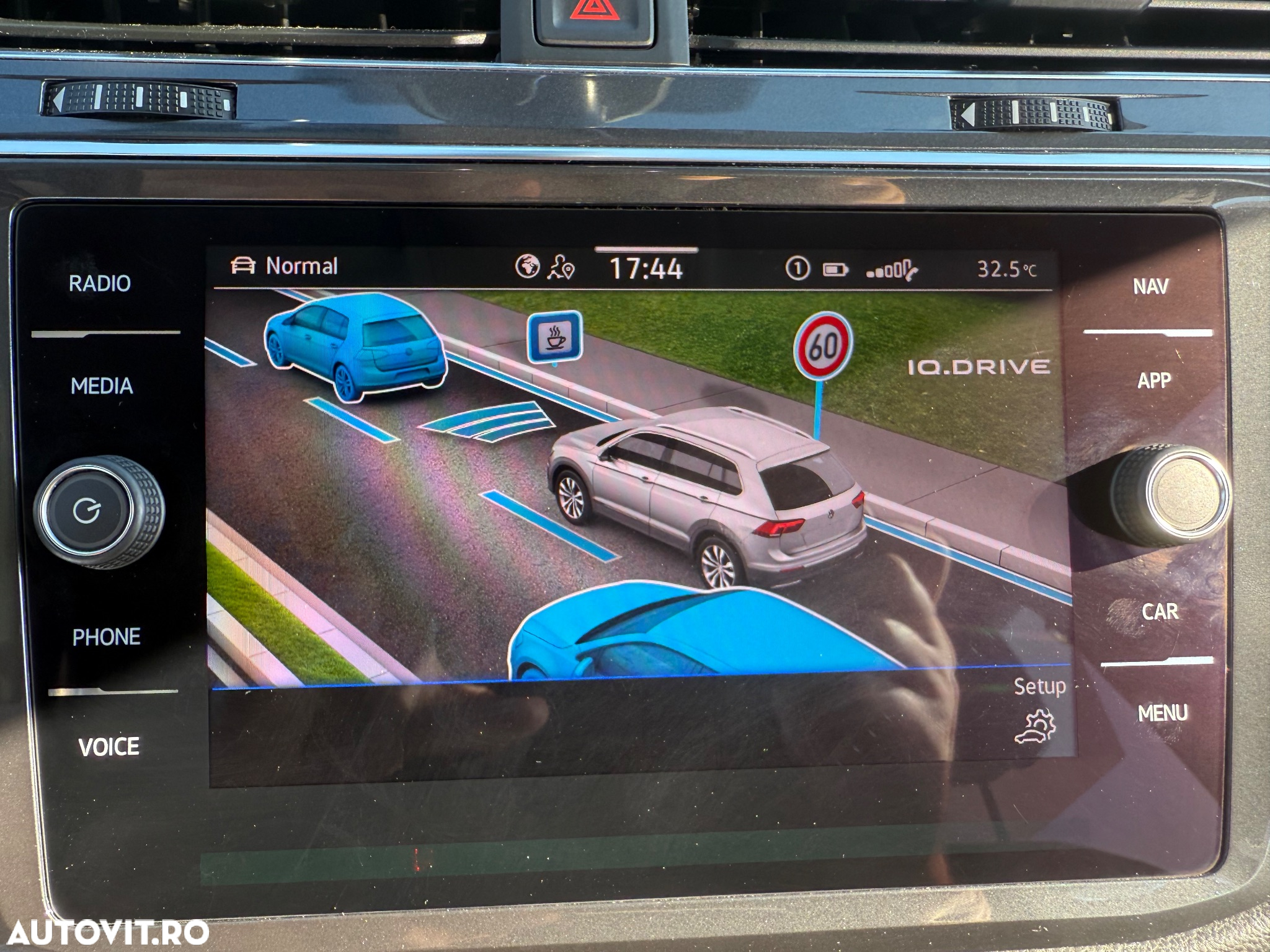 Volkswagen Tiguan Allspace 2.0 TDI 4Mot DSG R-Line - 14