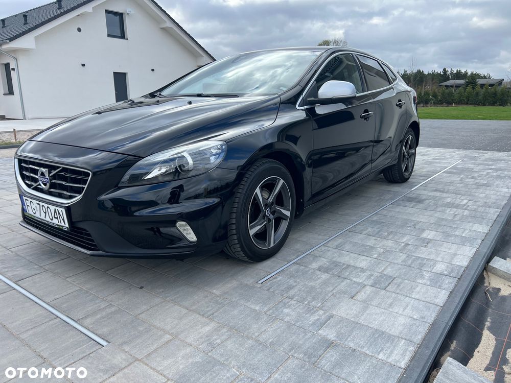 Volvo V40 D2 Drive-E R-Design Momentum - 2