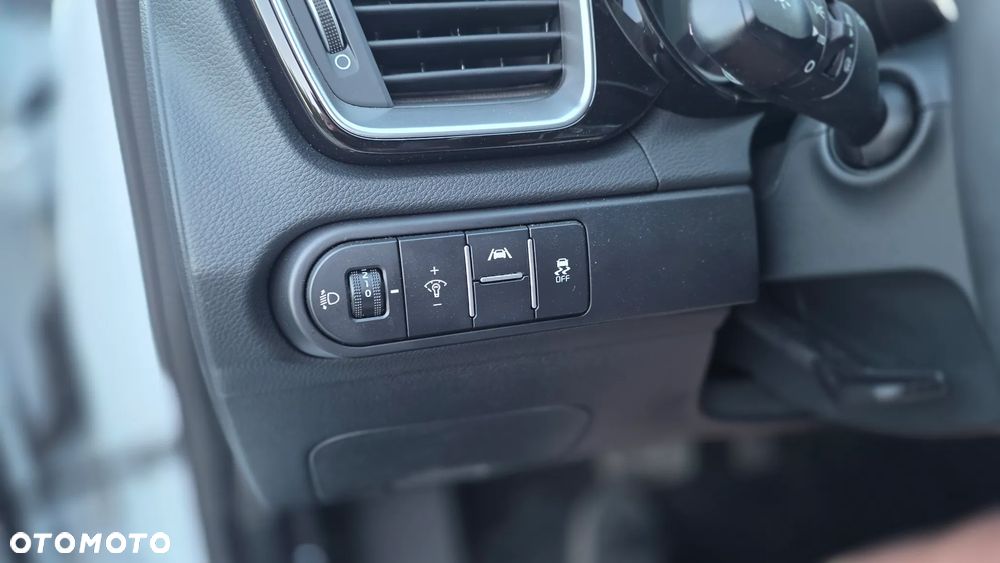 Kia Ceed 1.5 T-GDI Tribute DCT - 32