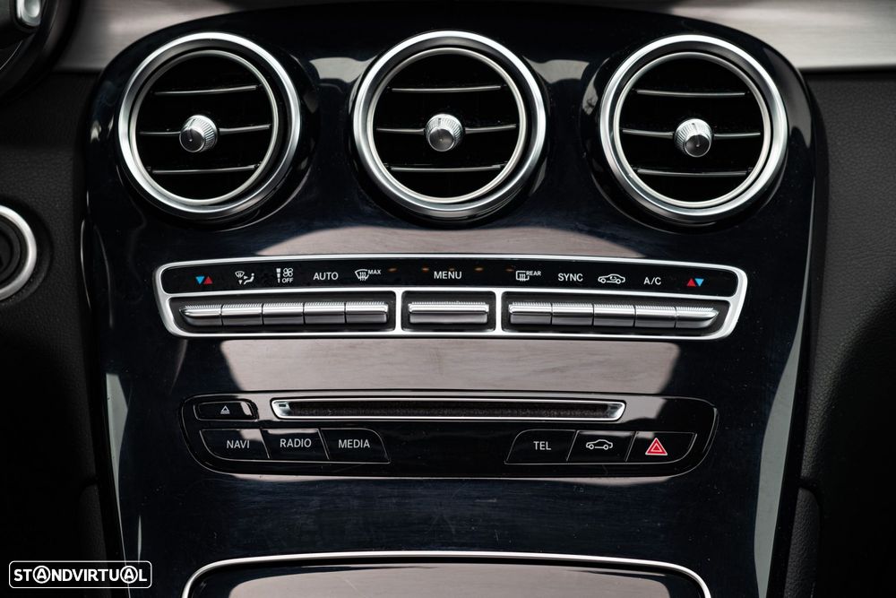 Mercedes-Benz GLC 250 d AMG Line 4-Matic - 28