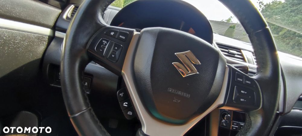 Suzuki Swift 1.2 Premium - 35