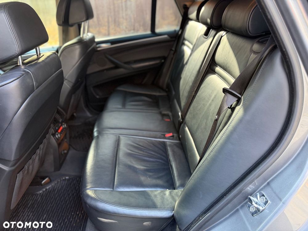 BMW X5 xDrive35d - 16