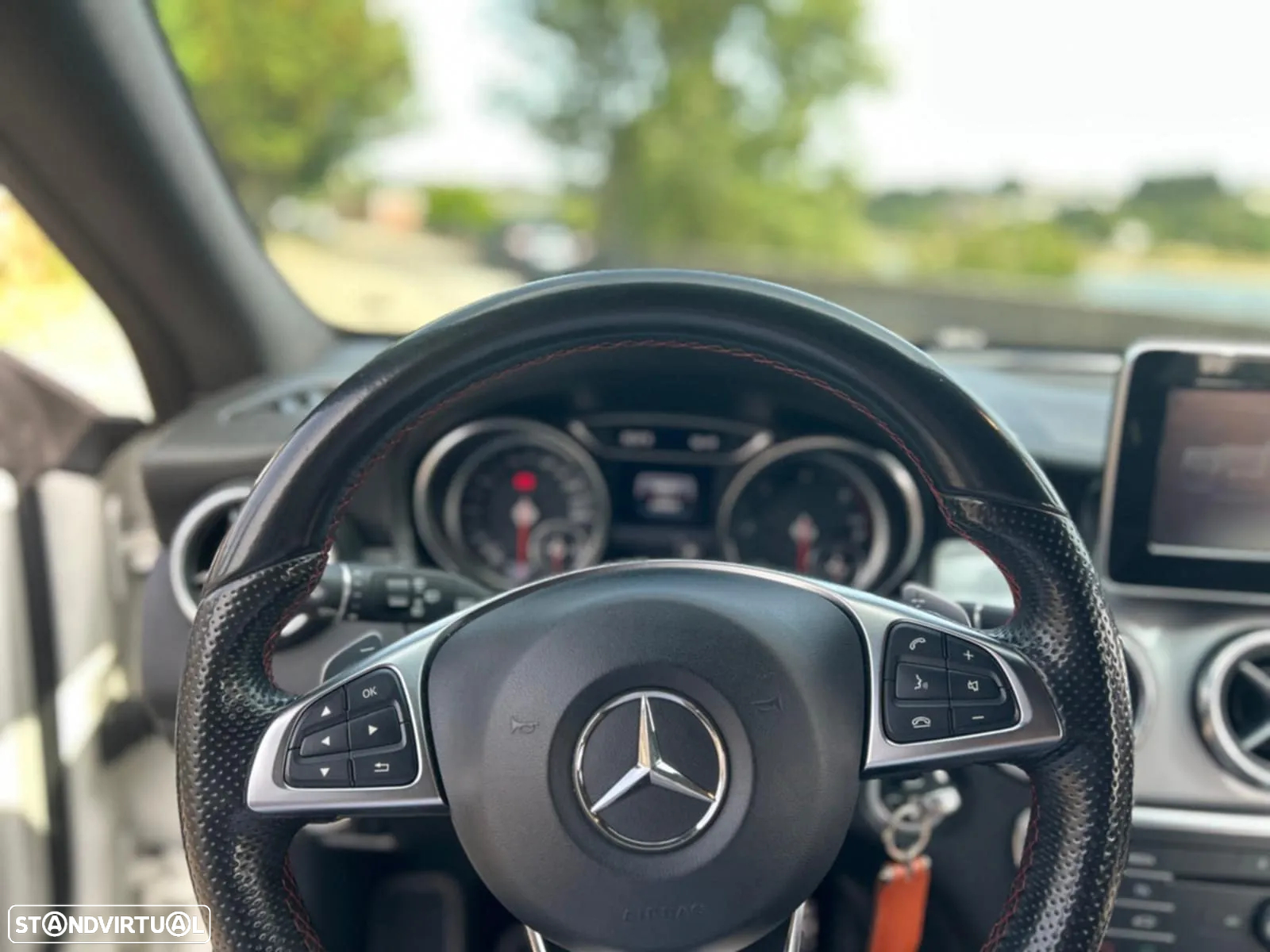 Mercedes-Benz CLA 180 d Shooting Brake AMG Line Aut. - 17