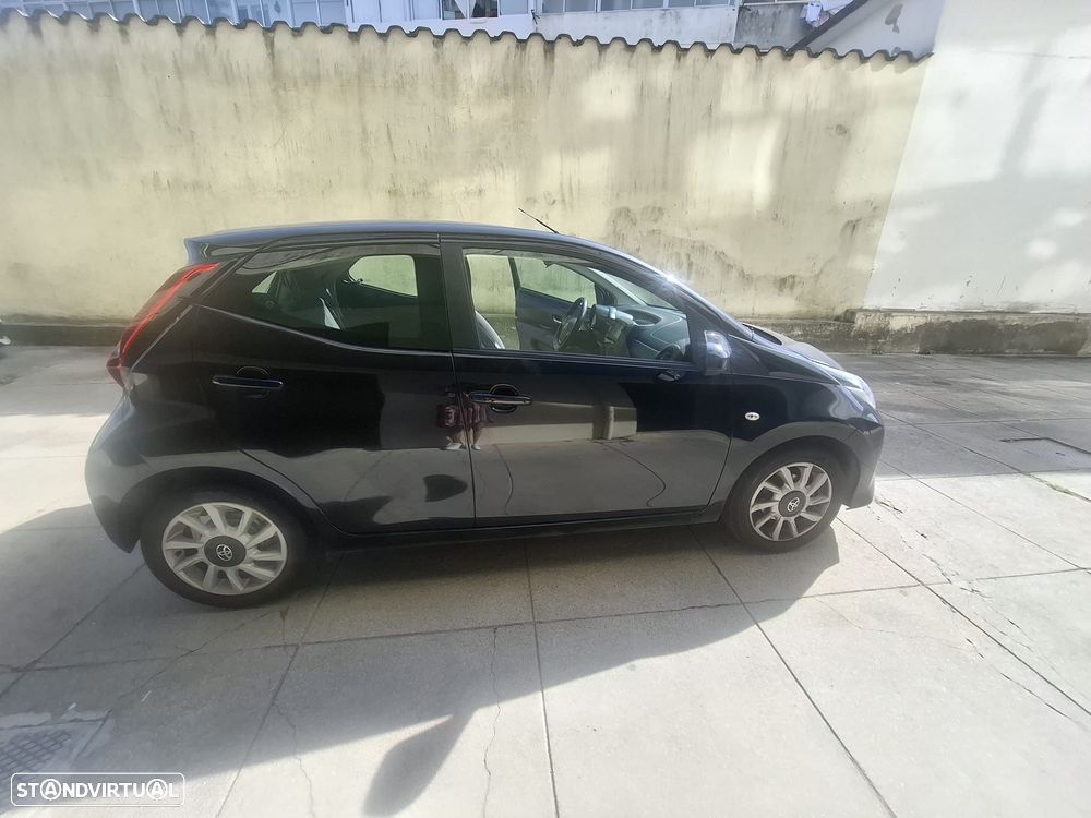 Toyota Aygo 1.0 X-Play - 4