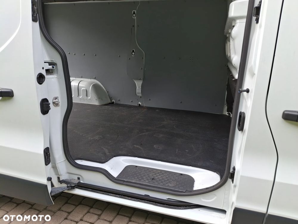 Renault Trafic - 38