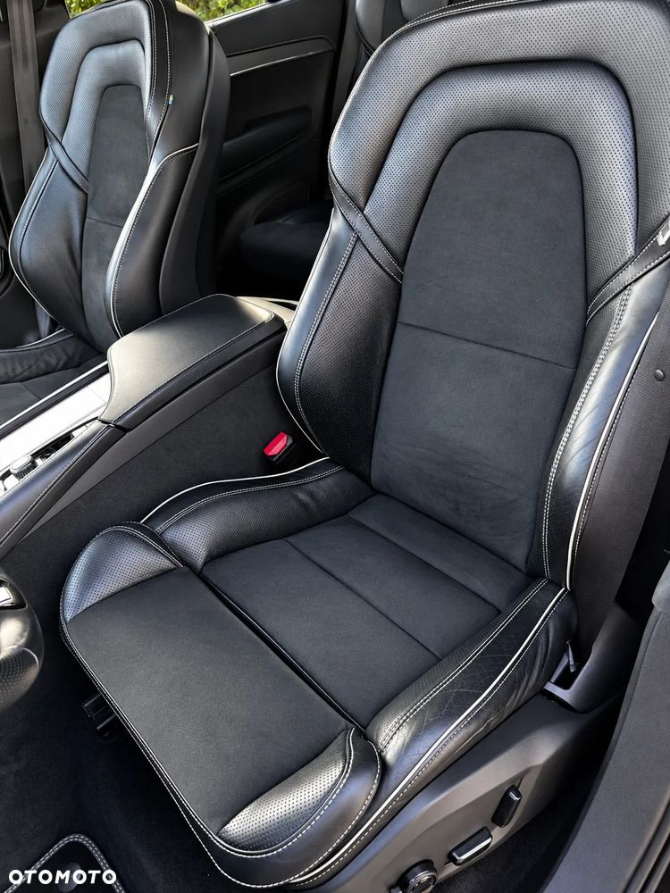 Volvo XC 90 D5 AWD Geartronic RDesign - 17