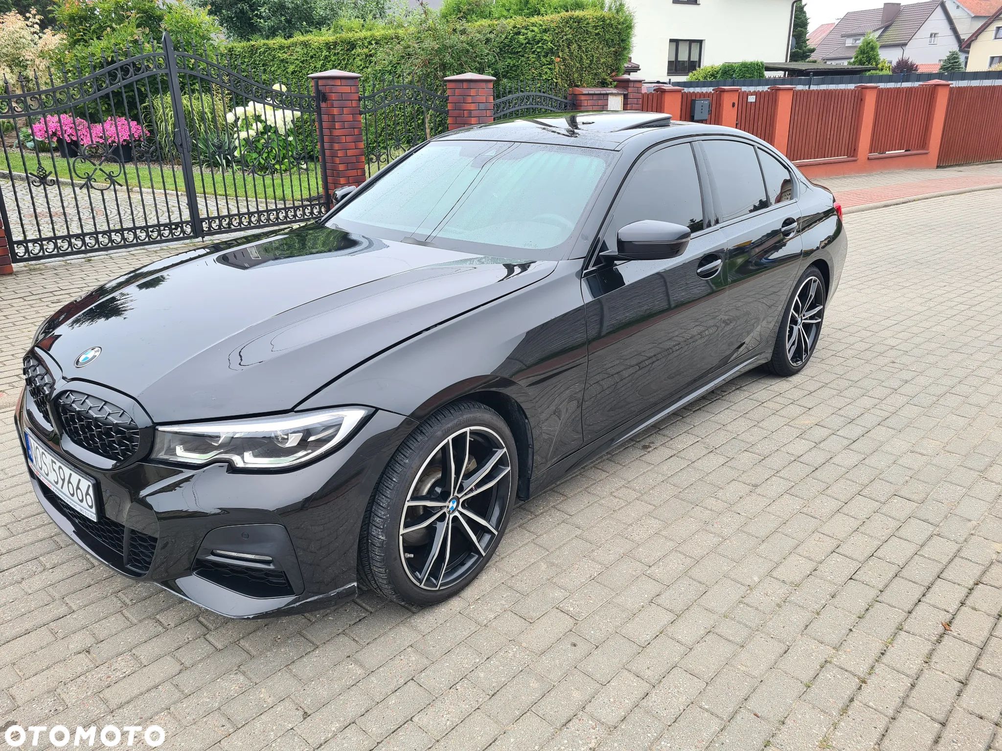 BMW Seria 3 330i xDrive M Sport - 1