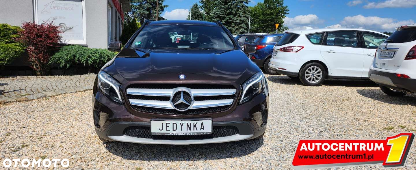 Mercedes-Benz GLA - 14