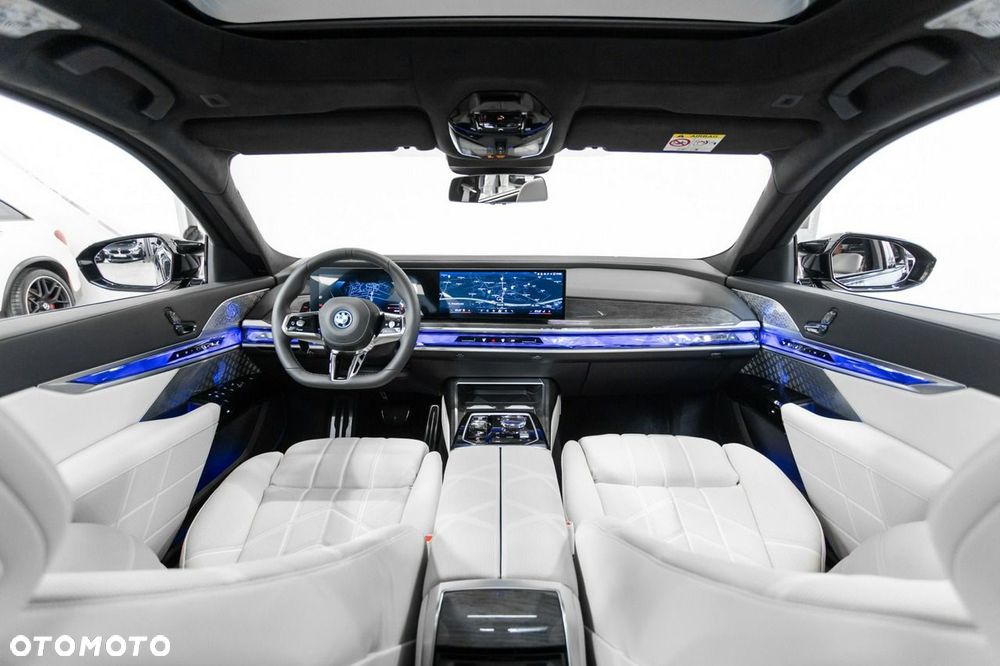 BMW Seria 7 M760e PHEV xDrive Individual Edition sport - 20