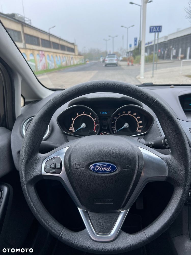 Ford Fiesta - 12