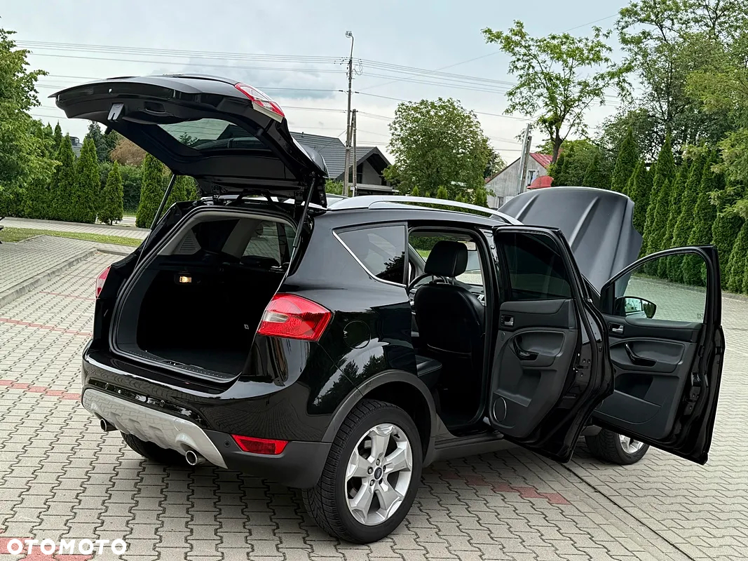 Ford Kuga 2.0 TDCi 2x4 Titanium - 36
