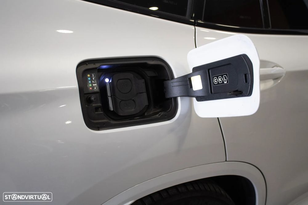 BMW iX3 M Sport Impressive - 52