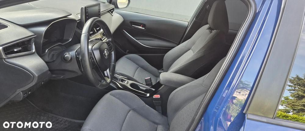 Toyota Corolla - 12