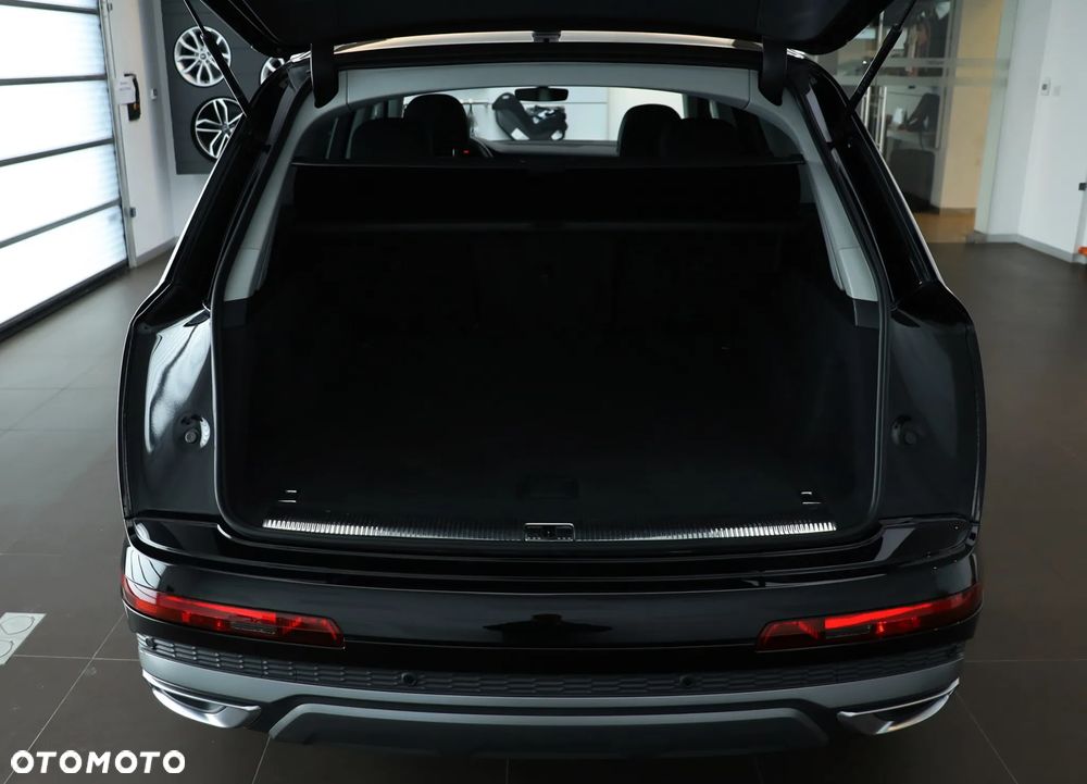 Audi Q7 - 7