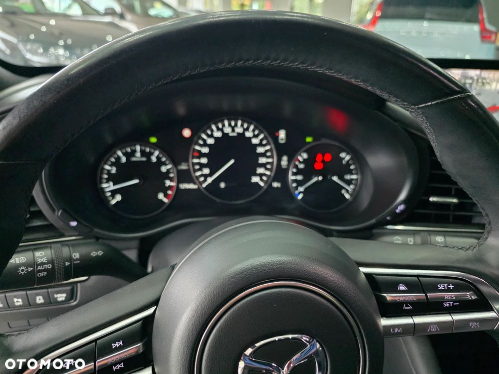 Mazda 3 - 10