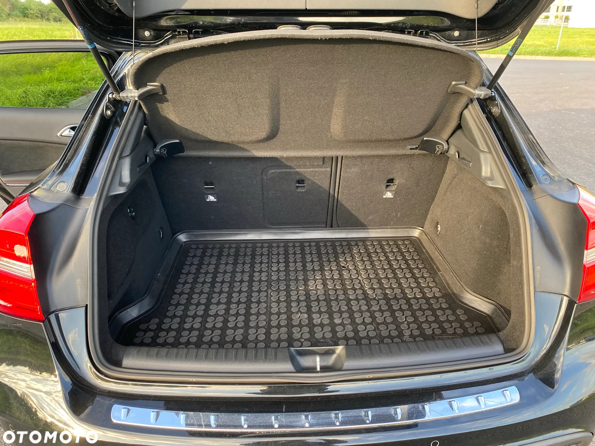Mercedes-Benz GLA 250 4-Matic - 17