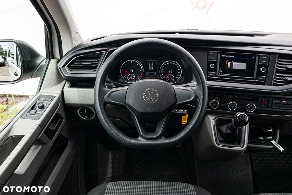Volkswagen Transporter Kombi L2H1 - 22
