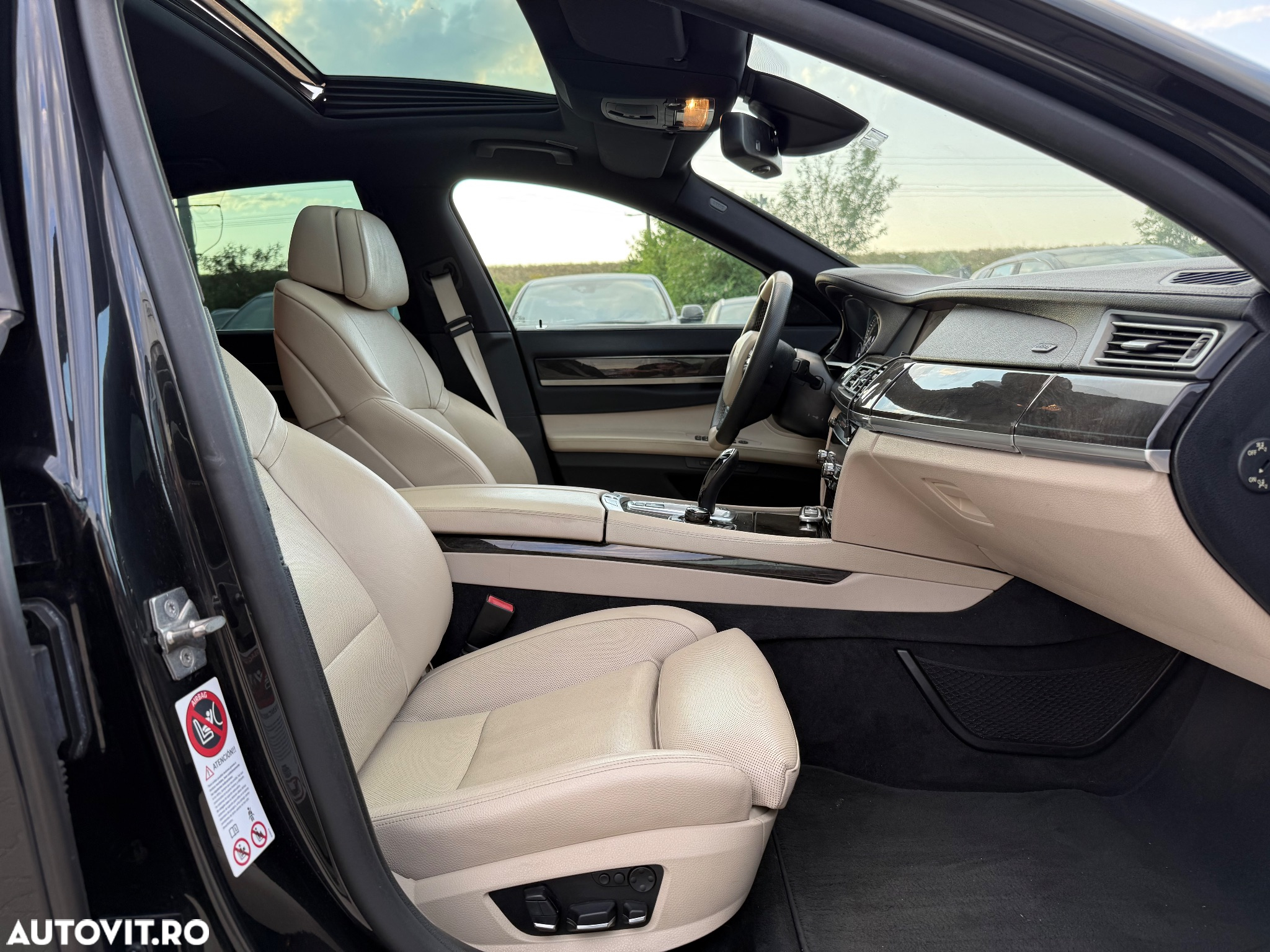 BMW Seria 7 740d xDrive - 13