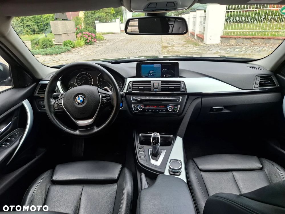 BMW Seria 3 320d xDrive Sport Line - 11