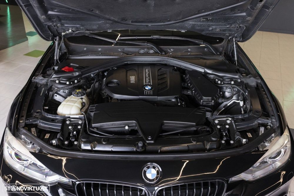 BMW 320 d Auto Pack M - 40