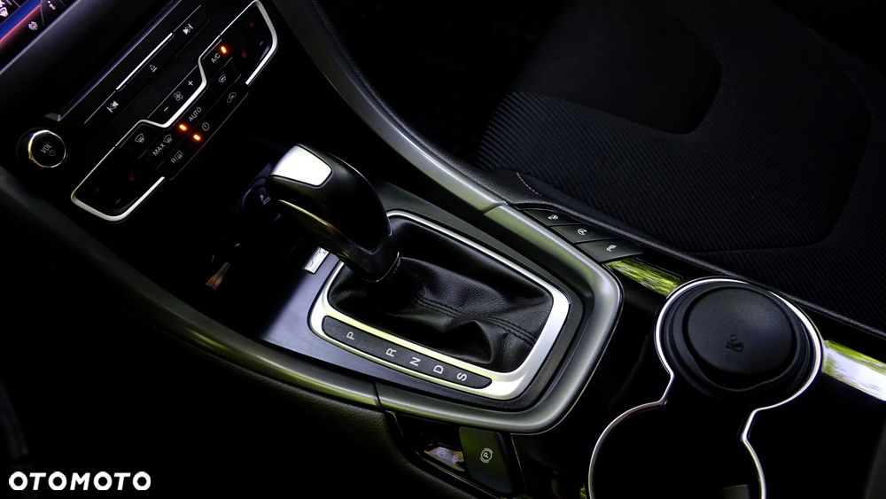 Ford Mondeo - 21