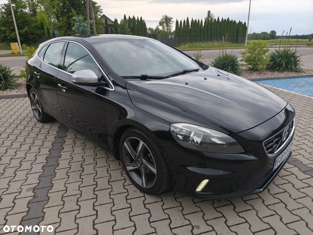 Volvo V40 D2 R Design - 6