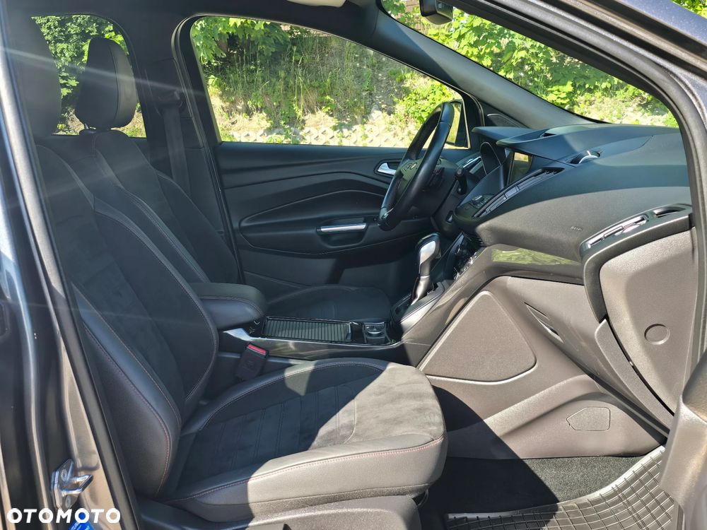 Ford Kuga 2.0 TDCi 4x4 ST-Line - 17