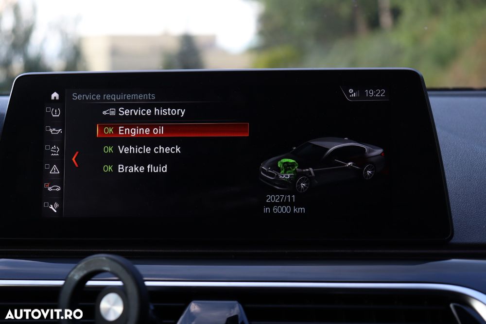 BMW Seria 5 520d xDrive AT - 30