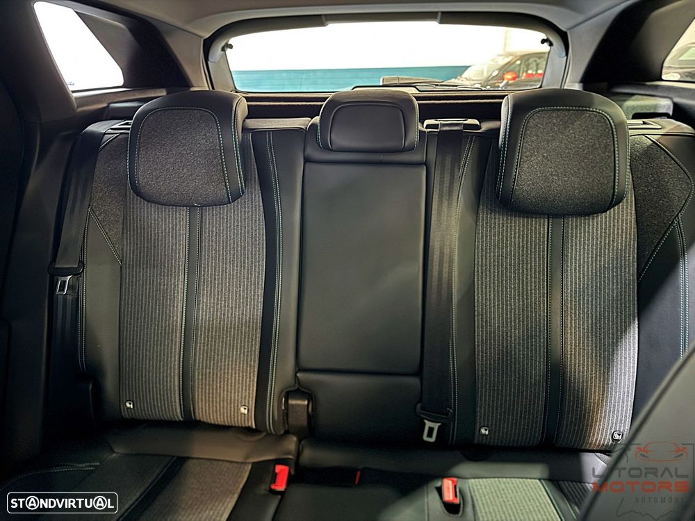 Peugeot 3008 1.2 PureTech Allure Pack EAT8 - 38