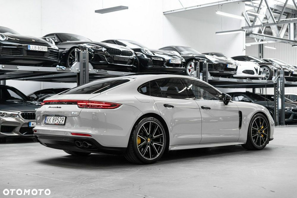 Porsche Panamera Turbo - 9