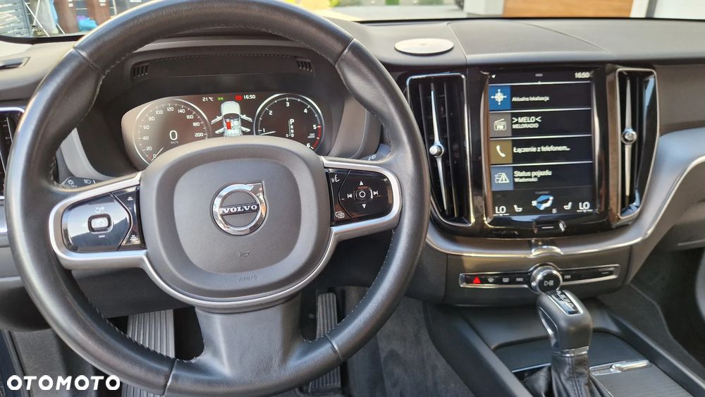 Volvo XC 60 D4 Momentum Pro - 18