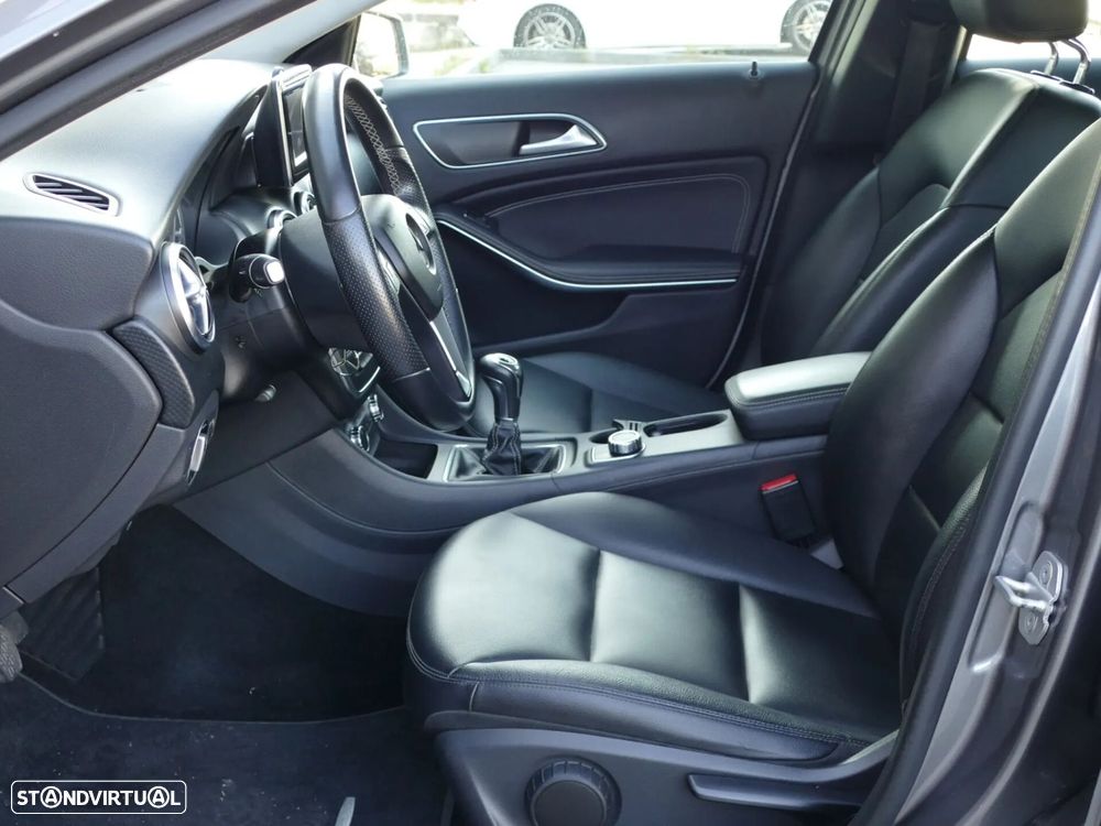 Mercedes-Benz A 180 d Urban - 24