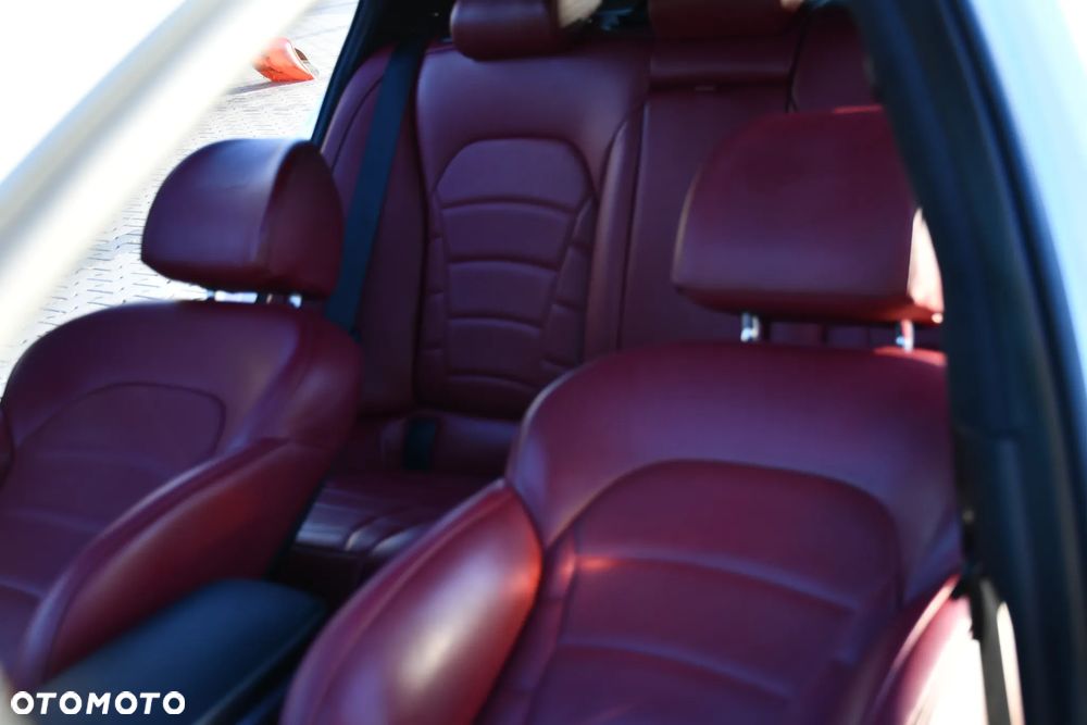 Kia Stinger - 29