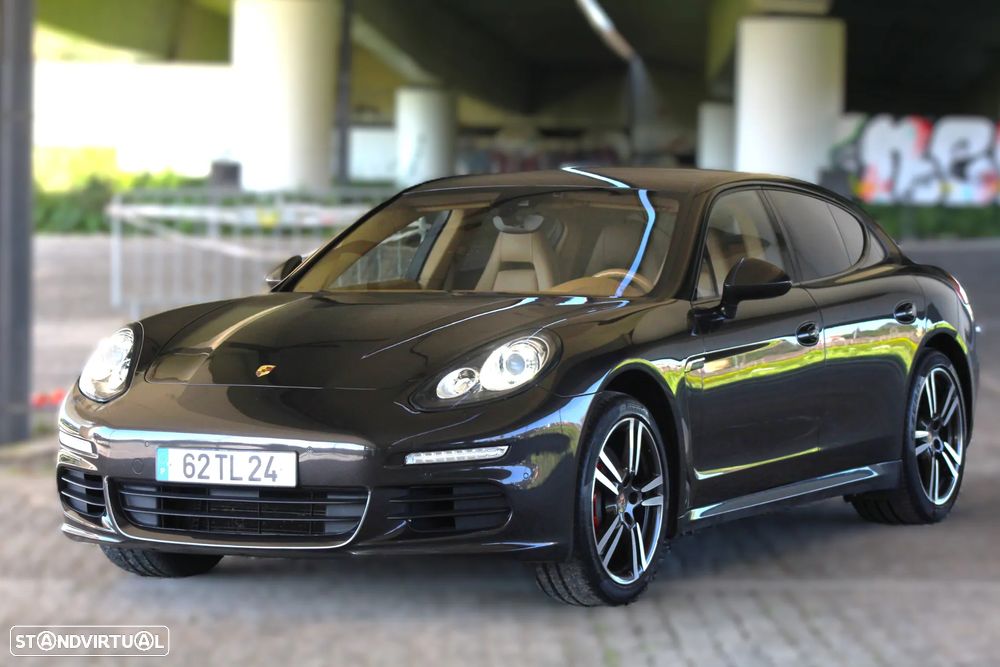 Porsche Panamera Platinum Edition - 2