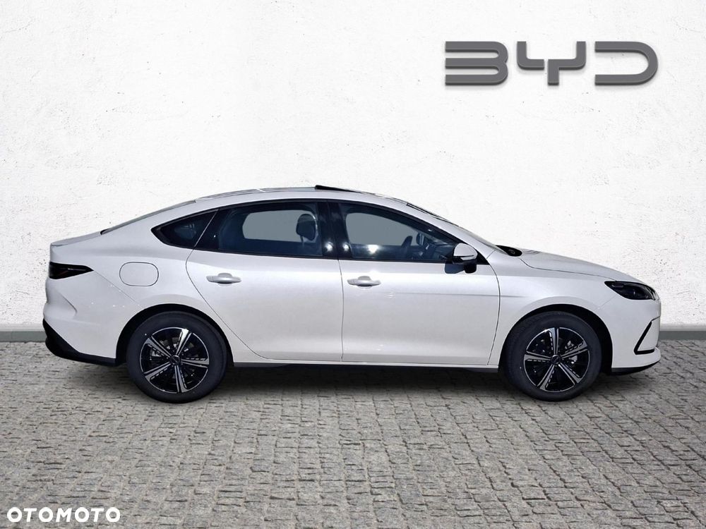 BYD Seal 5 - 6