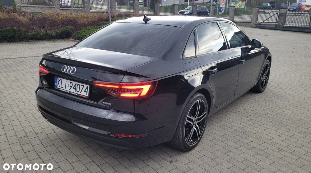 Audi A4 Limousine - 15