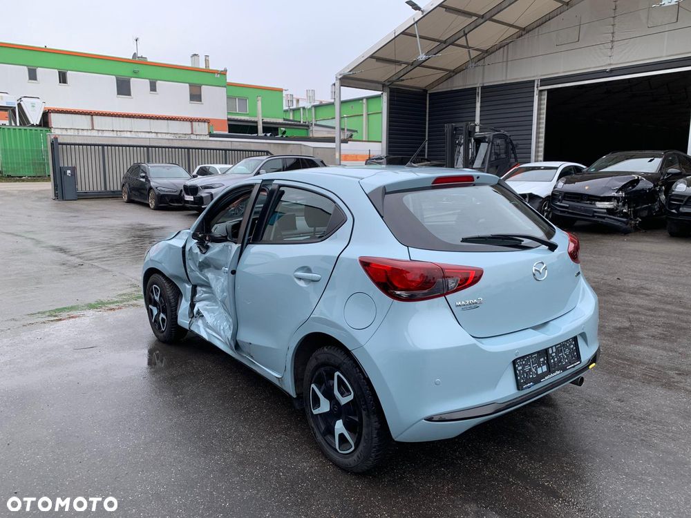 Mazda 2 - 4