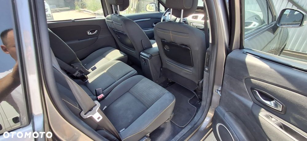 Renault Grand Scenic dCi 110 LIMITED - 12