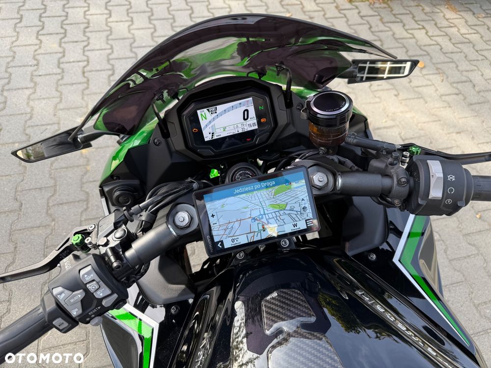 Kawasaki Ninja 1000 SX - 21