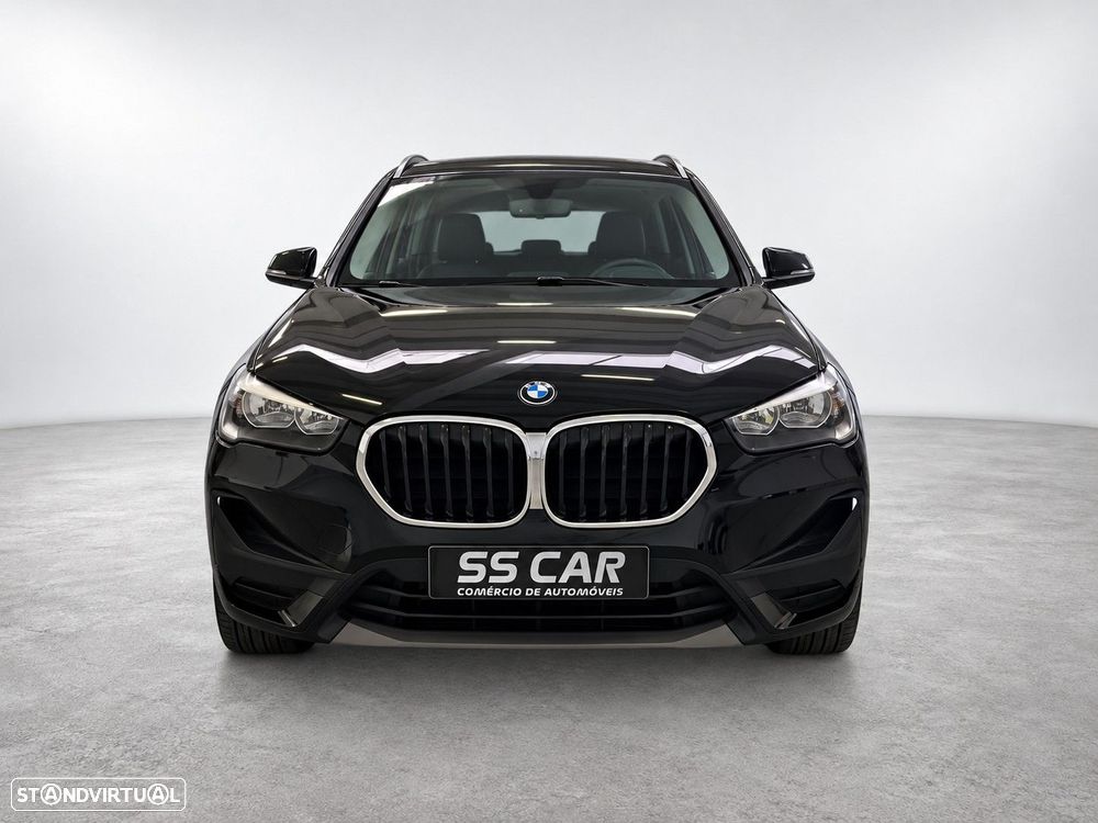 BMW X1 25 e xDrive Corporate Edition - 4