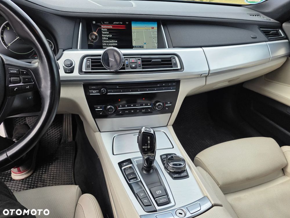 BMW Seria 7 730d xDrive - 13