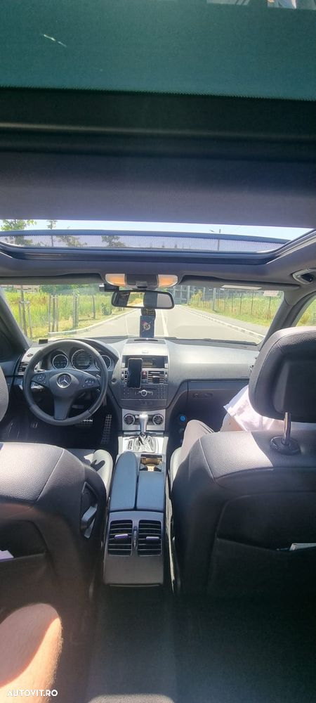 Mercedes-Benz C - 8