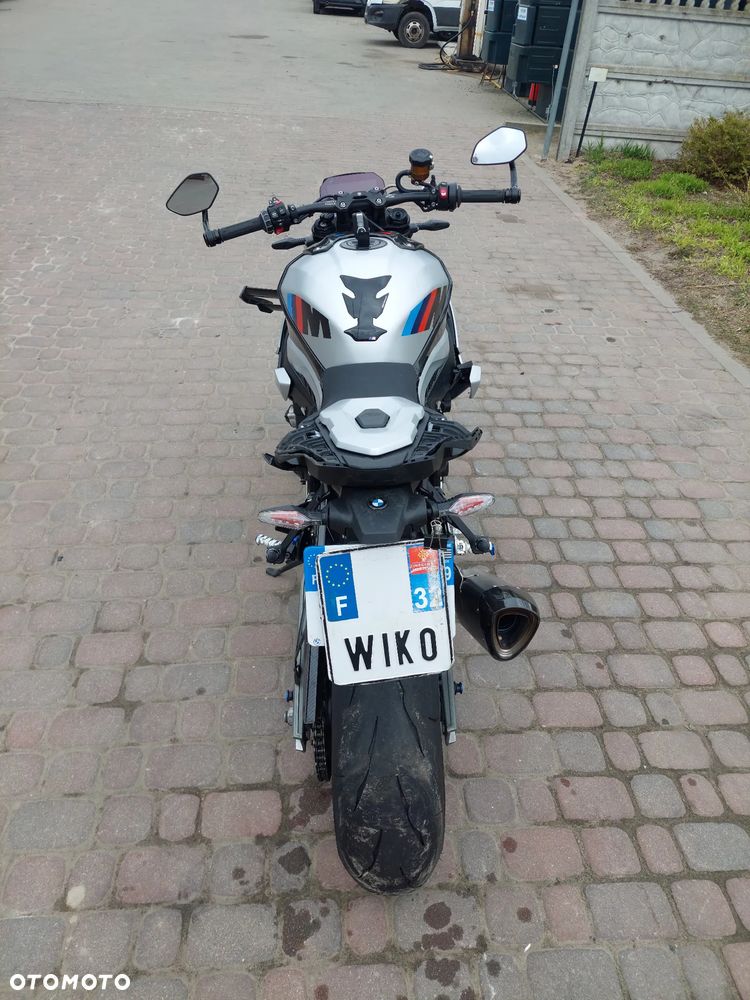 BMW S - 5