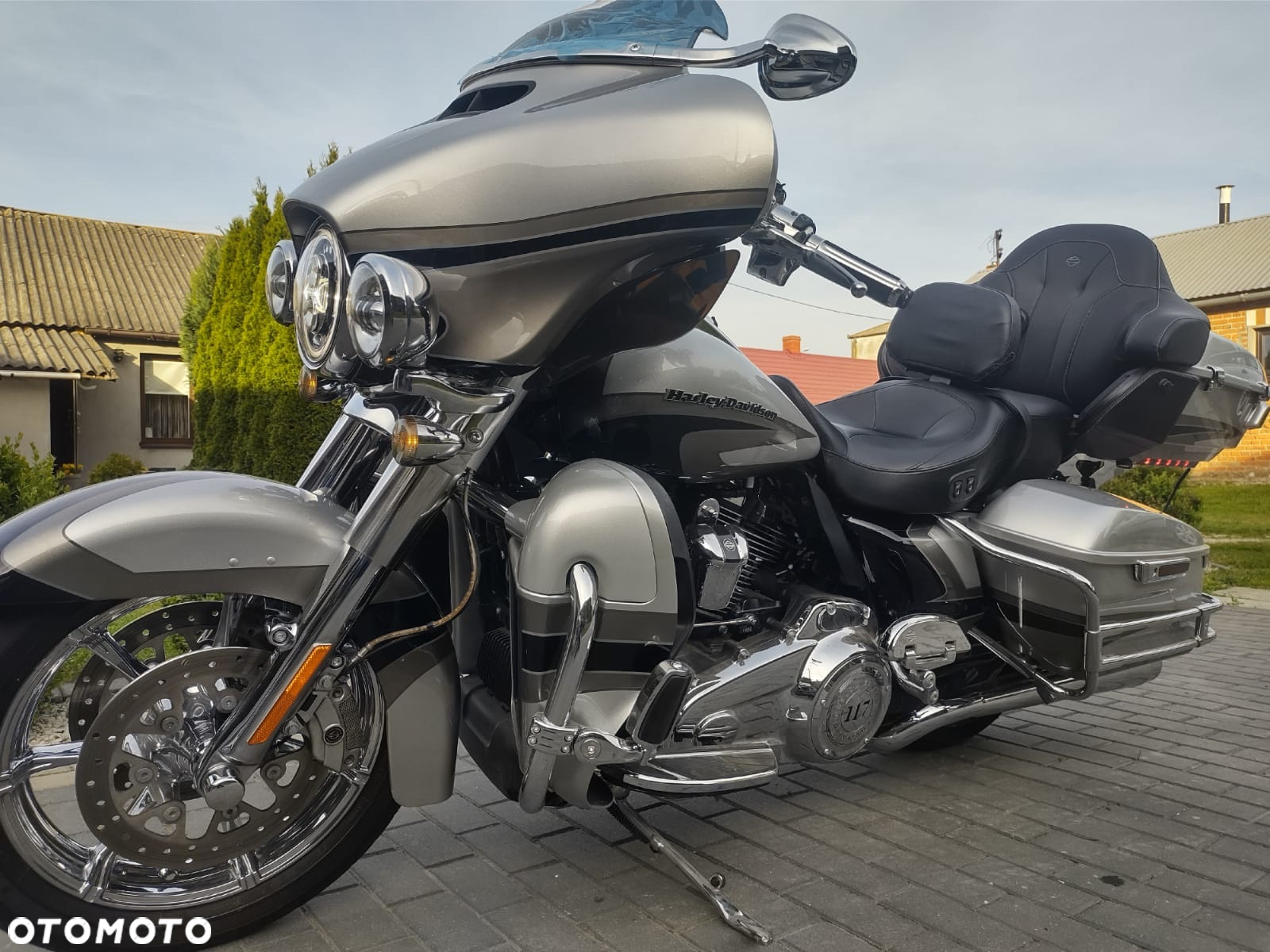 Harley-Davidson Touring Electra Glide - 2