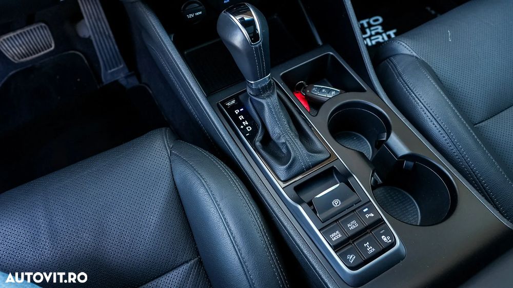 Hyundai Tucson 2.0 CRDI 4WD 6AT Luxury+ - 17