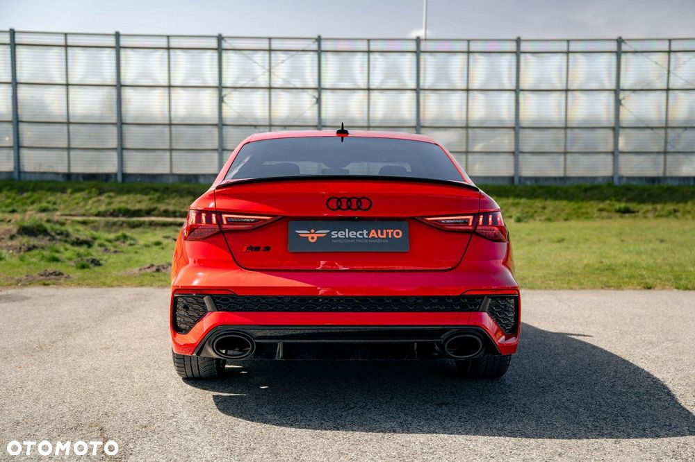 Audi RS3 Limousine - 5