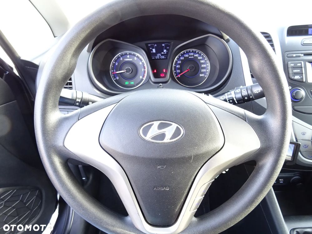 Hyundai ix20 1.4 Comfort blue - 17